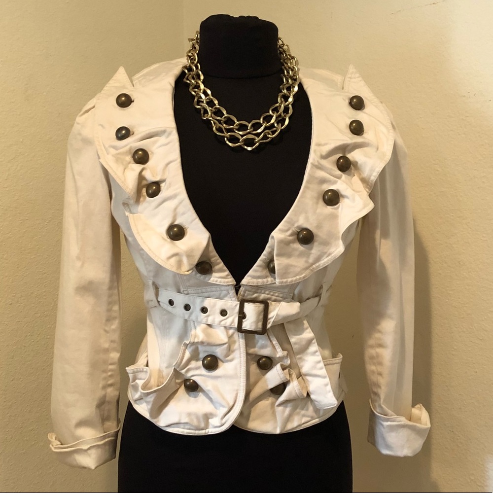 Ruffled blazer